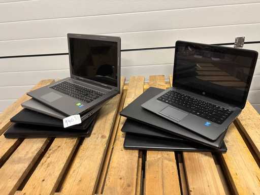 Party - Laptops (8x)