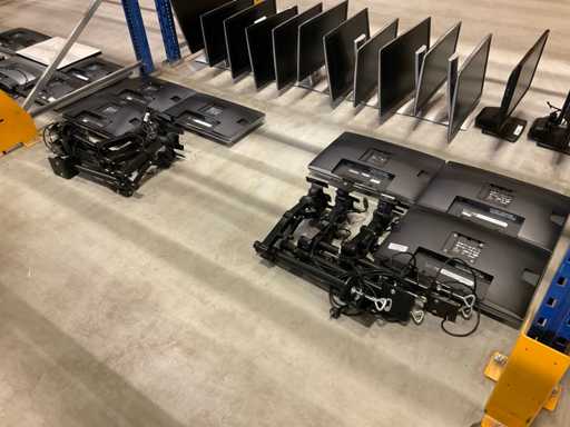 Hp Monitors with Dual Mounts (12x)