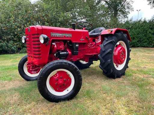 1960 McCormick IH 324 Classic Traktor