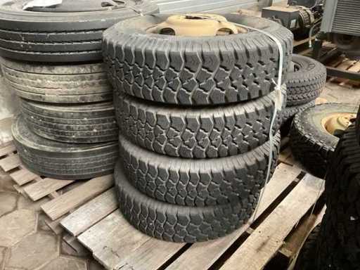 GoodYear Band (4x)