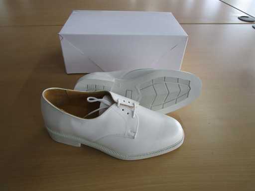 Franz. Halbschuhe, neuwertig, Größe 39 (R15) (8x)