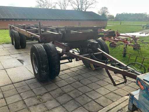 Undercarriage of manure tanker