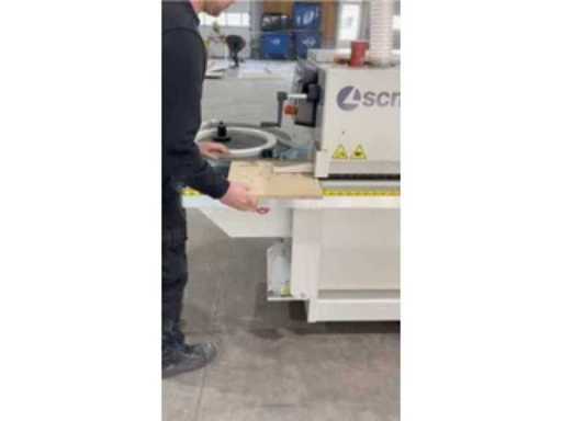 043fe3c1-a5a6-4e25-a08a-8e306c4f2c3f.mp4