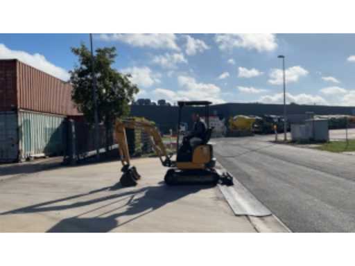 ee2ee9d0-9eb5-4511-b24f-4b0d322bb8c7.mp4