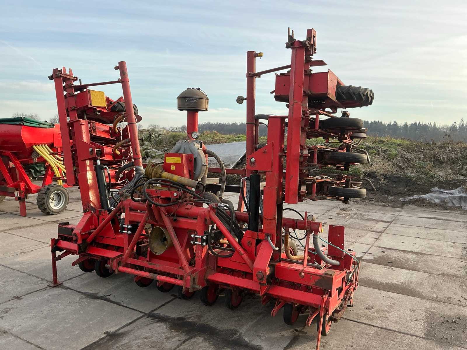 Becker Aromat 2 onion seeder Seeder