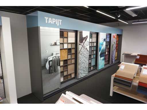 Rega? sklepowy z zestawem prezentacji