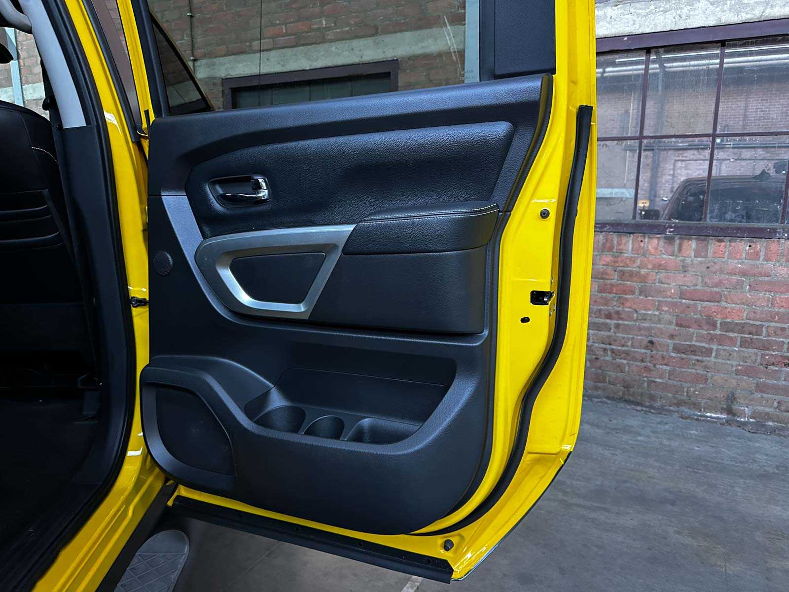 Nissan Titan PRO-4X 5.6 V8 396pk 2018