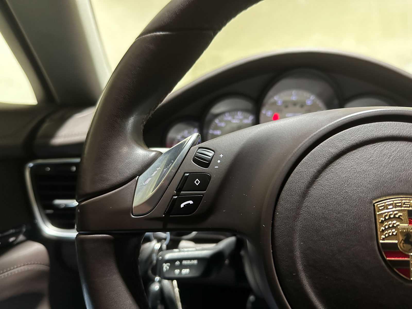 Porsche Panamera 3.6 V6 4WD 300pk 2012, G-397-TZ