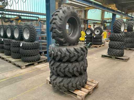Camso SL R4 Tire with Rims (4x)