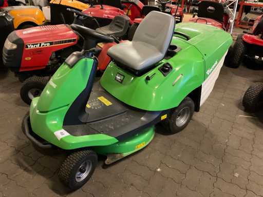 Tractor de gazon Viking MR 4082.0 K 2012