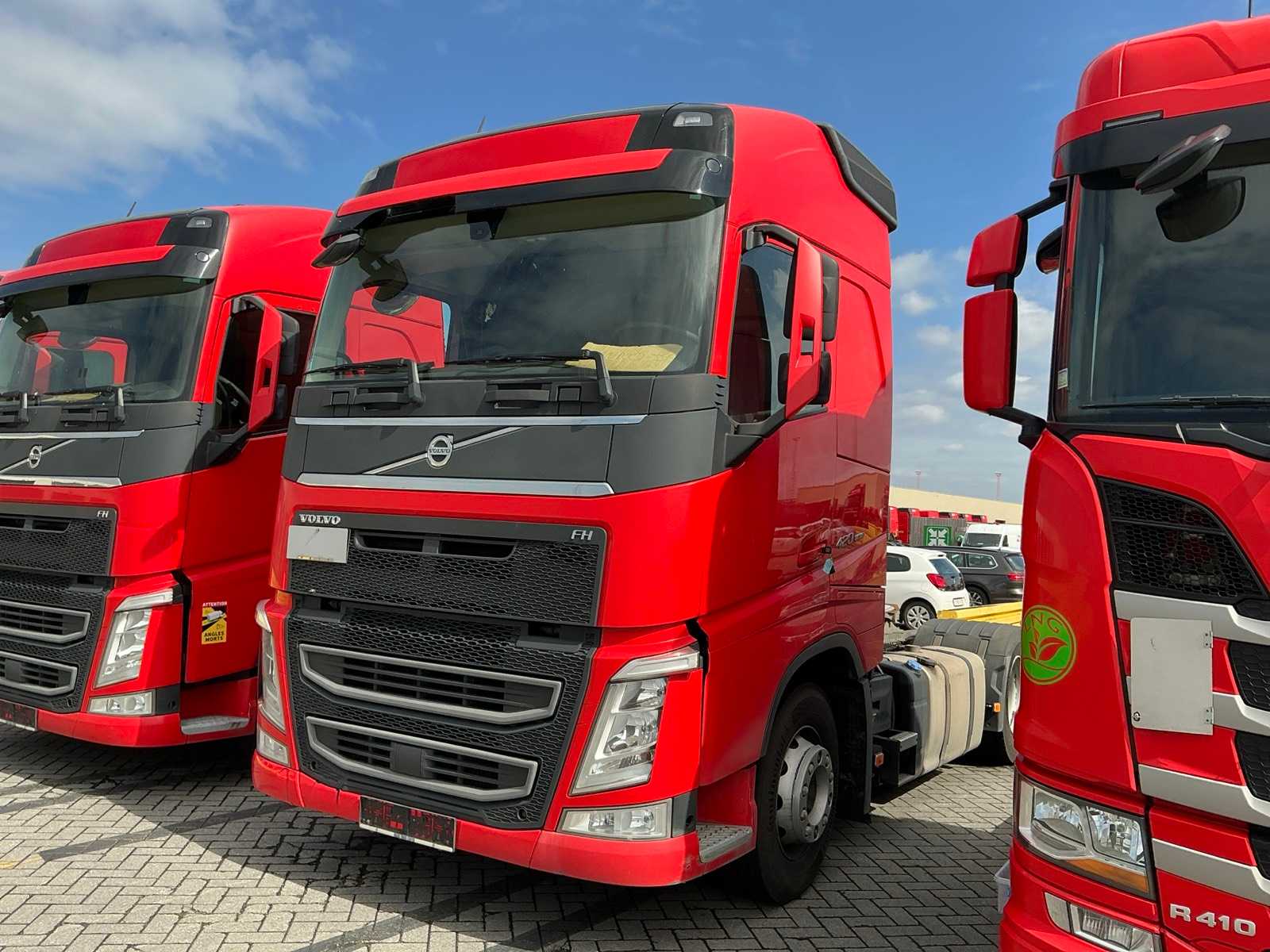 2011 Volvo TR4x2 FH Tractor Unit (74113-830)