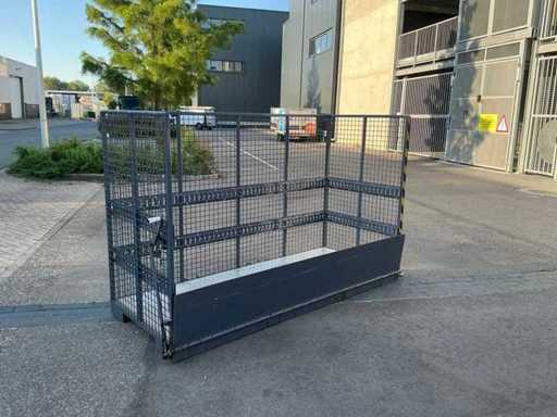 Stivuitor Manbak / Cutia de transport