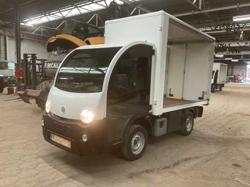 2016 Mega RM Véhicule utilitaire