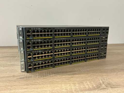 Cisco C2960 Stack 19" Switch (4x)