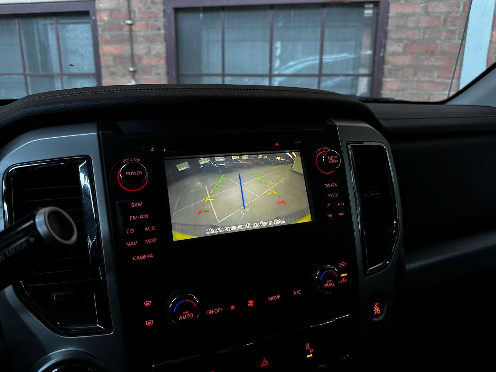 Nissan Titan PRO-4X 5.6 V8 396pk 2018