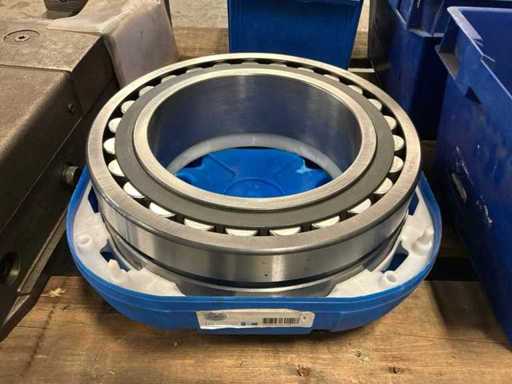 SKF Explorer 23044 CC/W33 Cuscinetto a rulli sferici