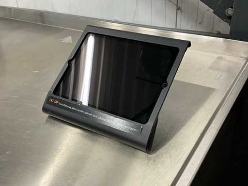 Tablet iPad Apple da 11"