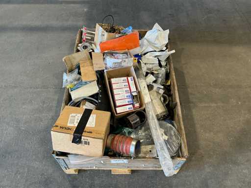 Hydraulische accessoires en diverse lagers