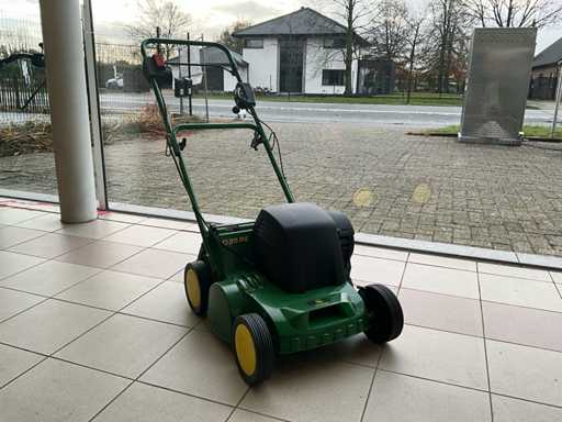 John Deere D35RE Verticuteermachine