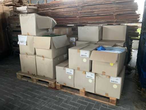 Diverse tăvi pentru ciuperci