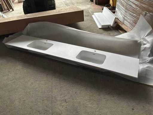 Washbasin tablet