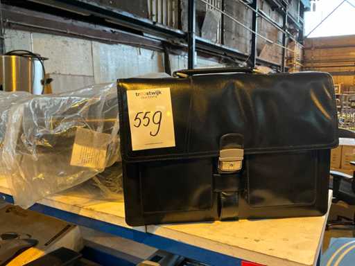 The Designer's LE-C 264 Briefcase (3x)