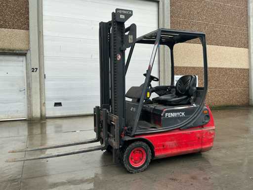 2001 Linde E16C-02 Forklift