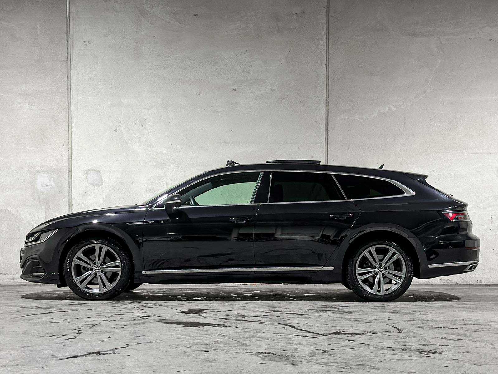 Volkswagen Arteon Shooting Brake 1.4 eHybrid 160kW 6-DSG R-Line Business+ 218pk 2022 (Origineel-NL+1e eigenaar), P-946-TG