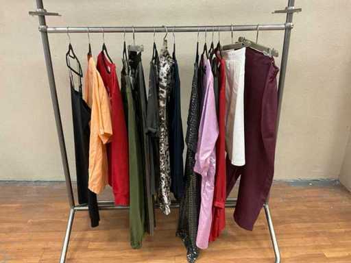 ONLY, Gozzipwoman, Sandgaard Partij grote maten kleding (15x)