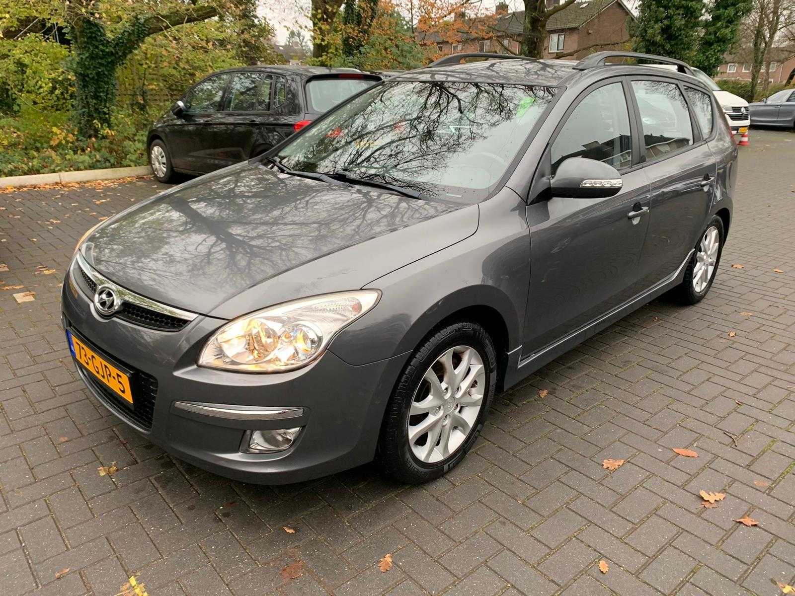 Hyundai – 2008 – i30 CW – 1.6i Style – 73-GJP-5