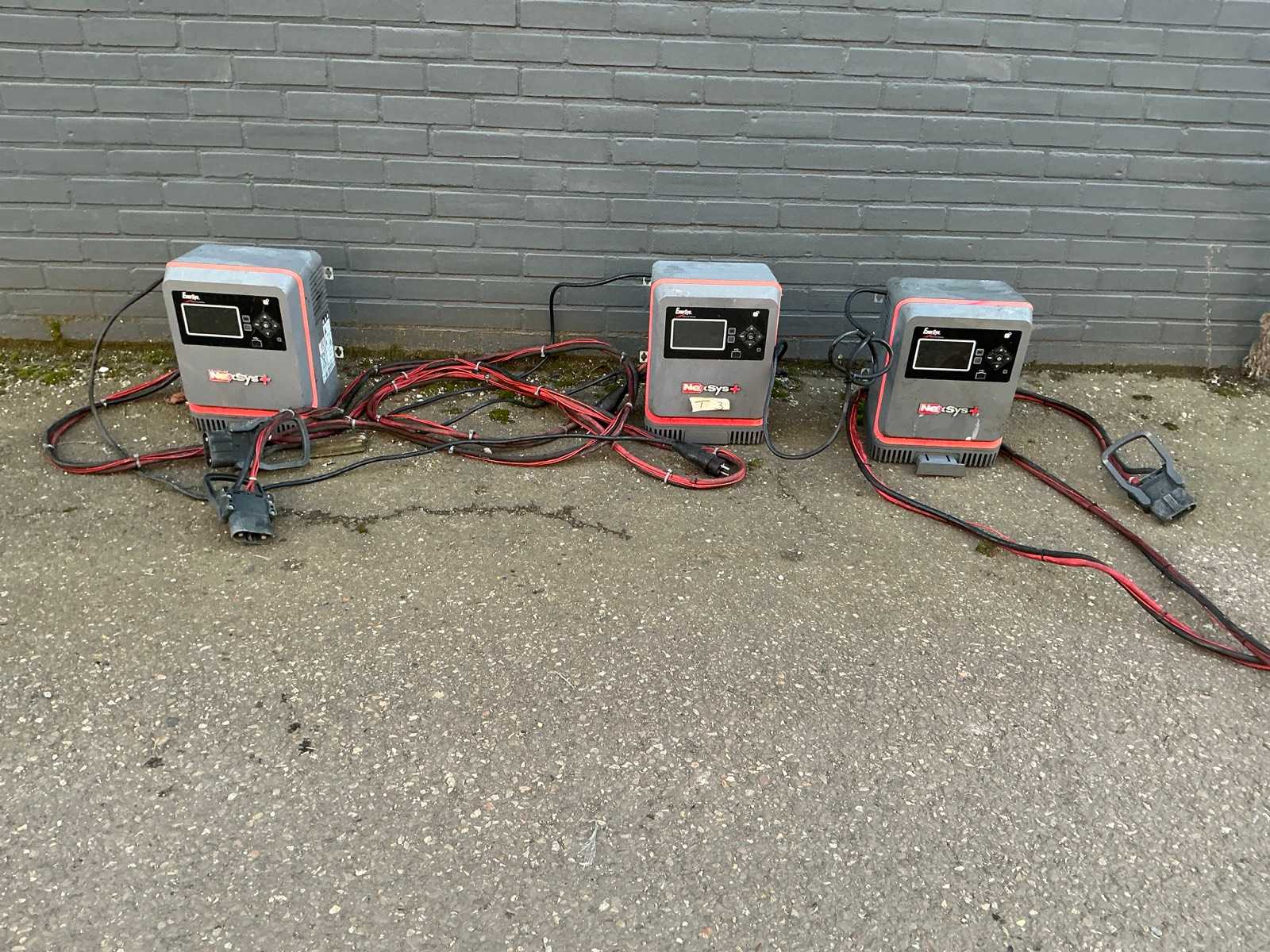 Nexsys + Forklift battery chargers (3x)