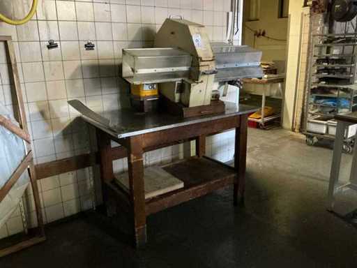 Affettatrice per pane