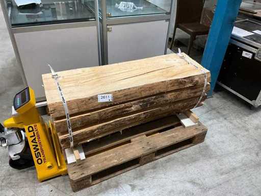 Tronco de troncos de abeto / 1,20 m de largo / diámetro aprox. 50 cm / cortado en 70 mm / 4 tablas