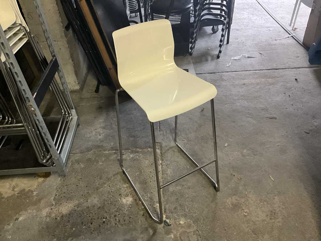 36 chaises de bar en métal