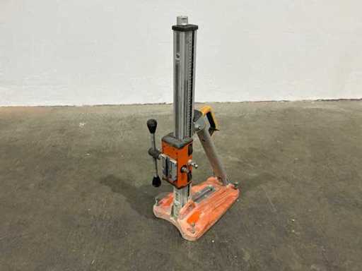 Platformă de foraj cu nucleu Husqarna DS 150