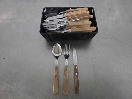 Batch of cutlery