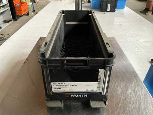 Würth 4.19kg Pan cylinder plate screw 3.5x13 in stackable box