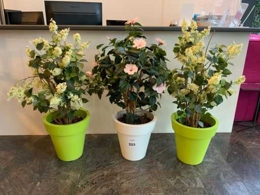 Kunstpflanzen mit Topf (3x)