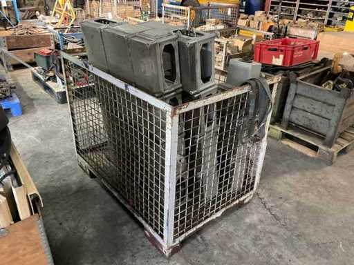 Skrzynka rozdzielająca zasilanie (4x)