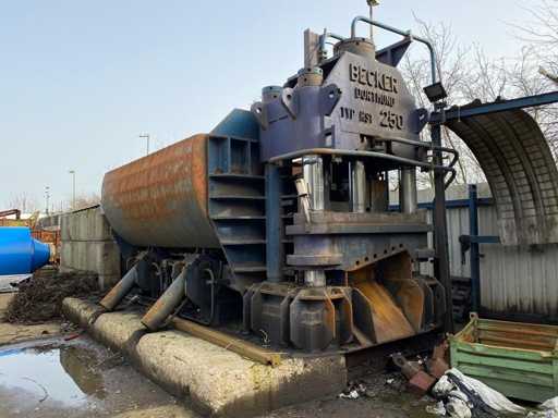 Becker Dortmund HST 250 Presse à ferraille/cisaille