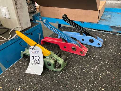 Różne urządzenia do mocowania (3x)