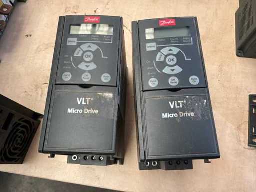 Danfoss VLT Micro Drive 132F0022 Frequenzwandler (2x)