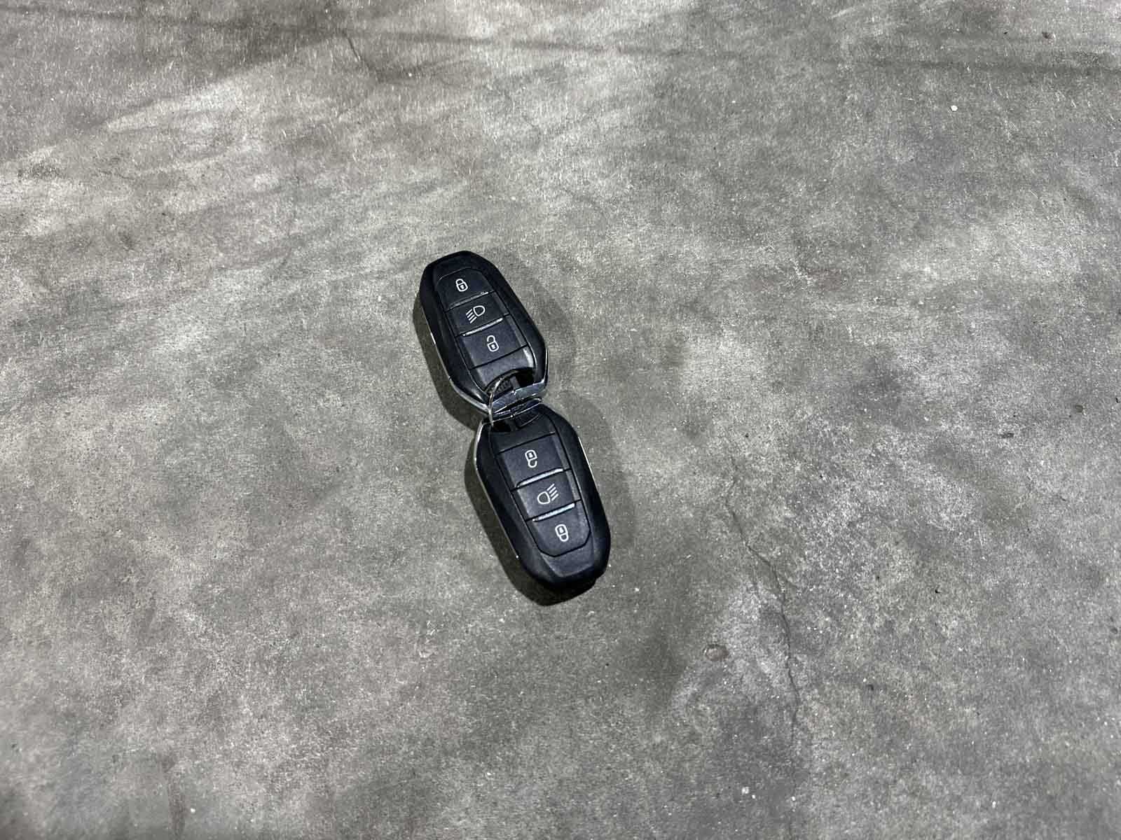 Peugeot 2008 1.2 PureTech Allure 102pk 2021 (Origineel-NL+1e eigenaar), K-010-KV