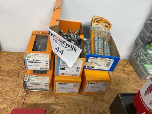 Schachteln mit Verschlüssen