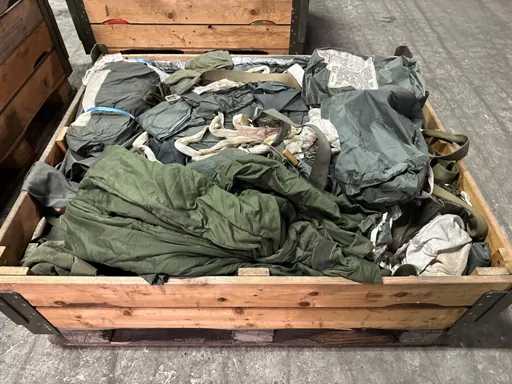 Batch of various army equipment