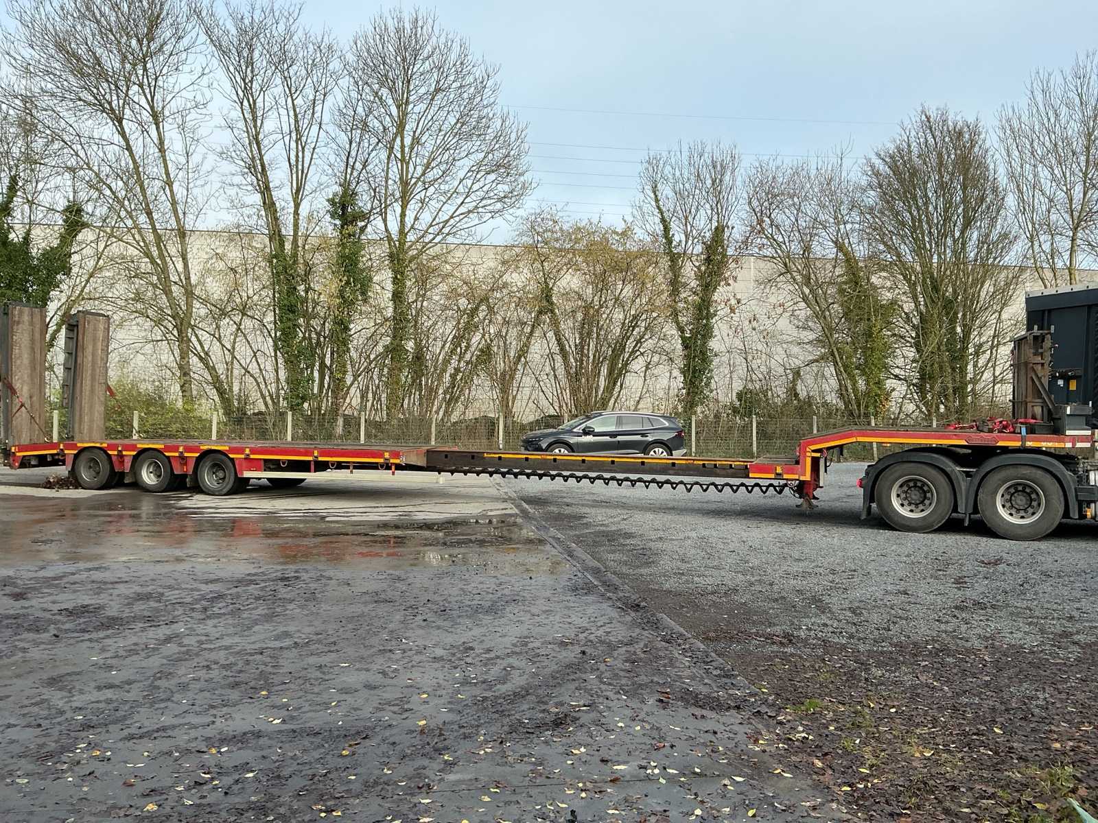 2008 Nooteboom Semi Low Loader
