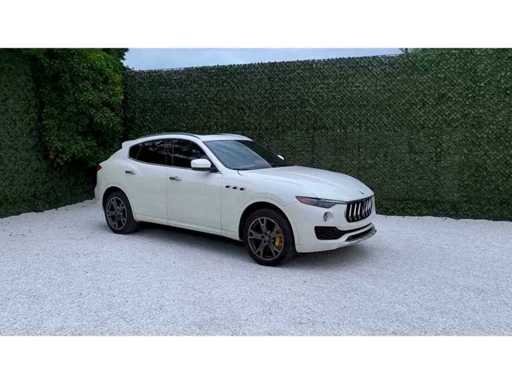 Maserati%2520Levante.mp4