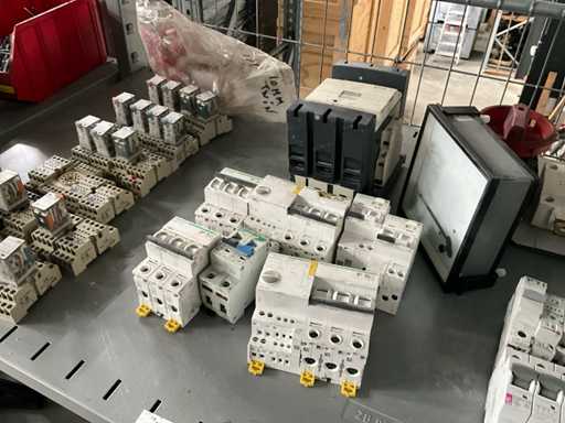 Schneider automatique (8x)