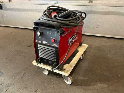 Lincoln Tomahawk 1538 Maszyna do cięcia plazmowego