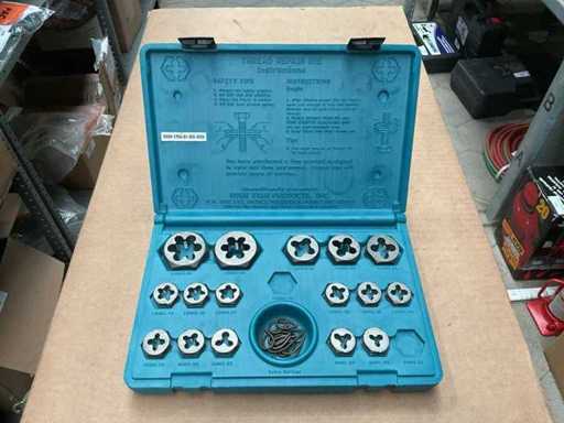 Zestaw do naprawy matryc Thread Four Star S1991M